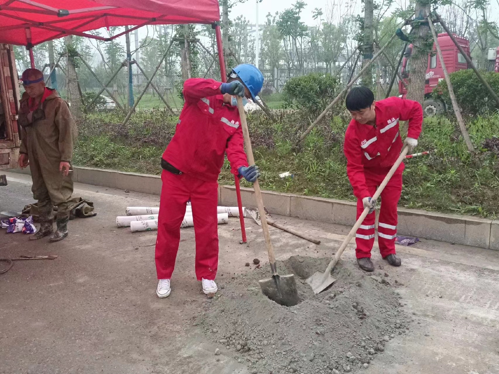 三家镇管道疏通哪家好】及时进行市政管道清淤