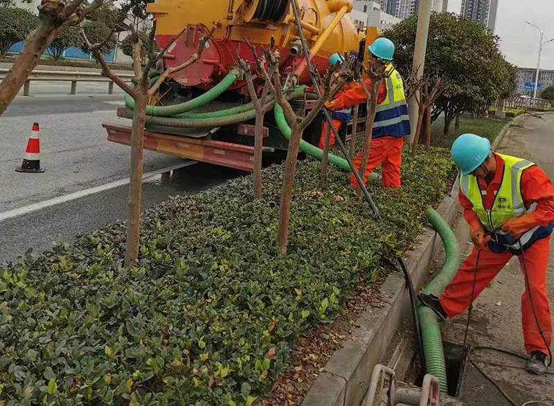 三家镇市政管道清淤
